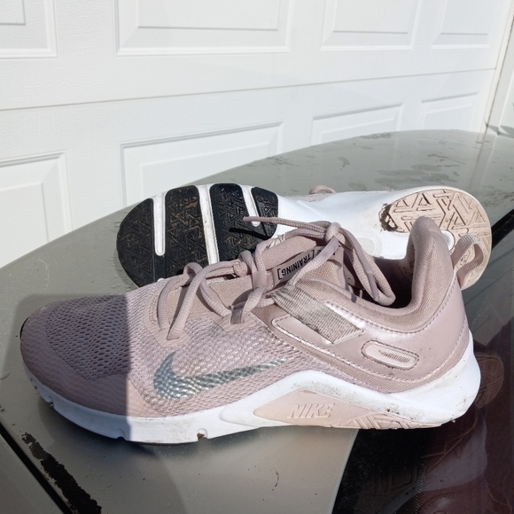 Shoes - Picture 2 of 2